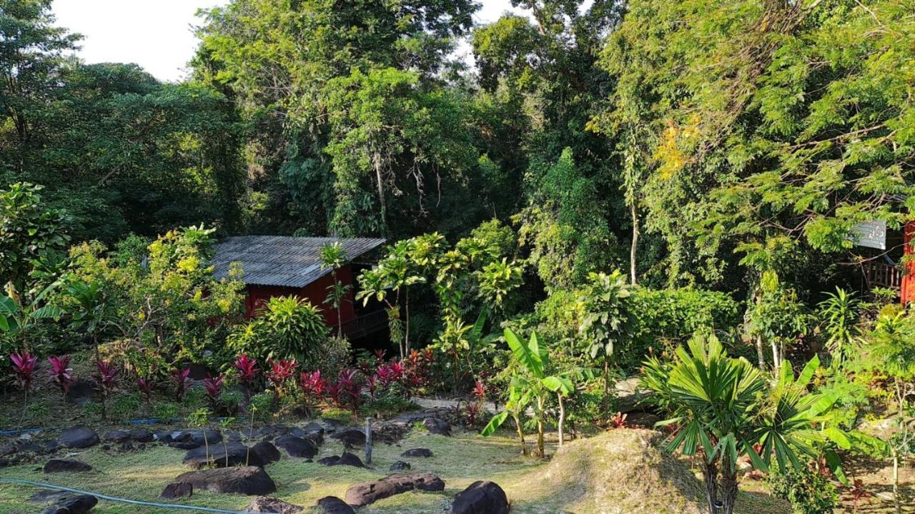 Готель Wooden Hut Koh Kood Ko Kut Екстер'єр фото