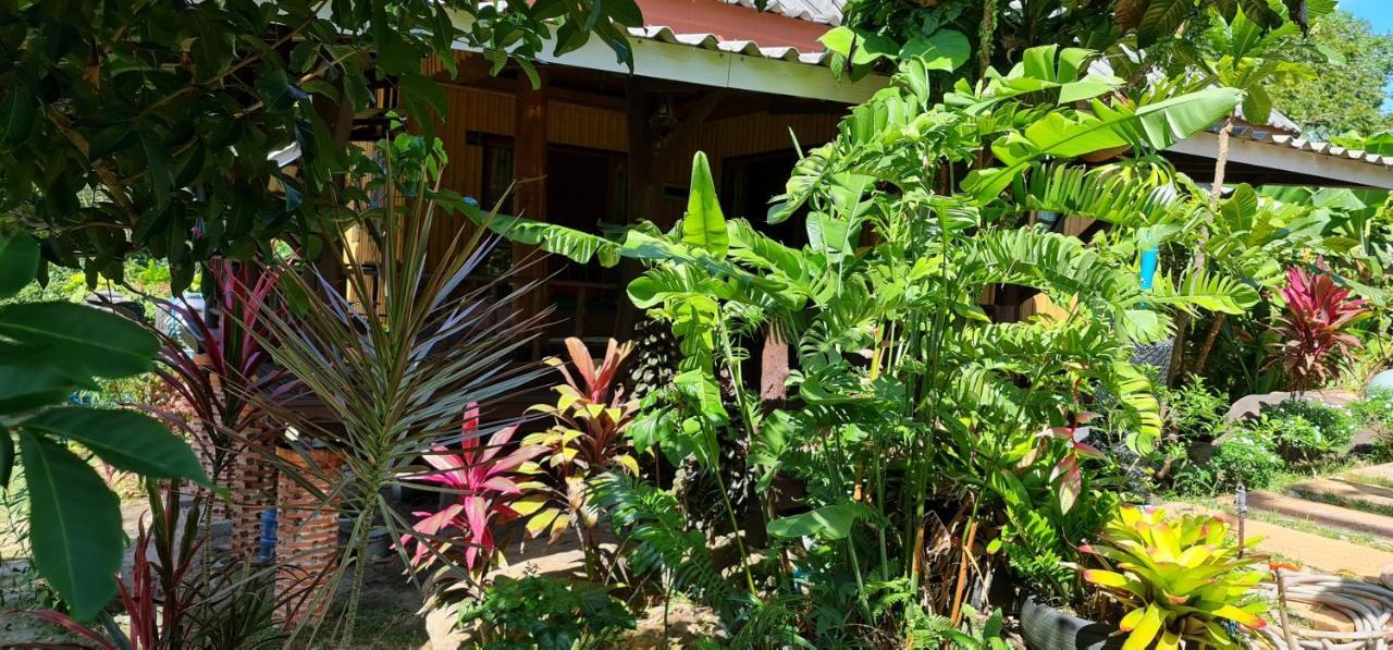Готель Wooden Hut Koh Kood Ko Kut Екстер'єр фото